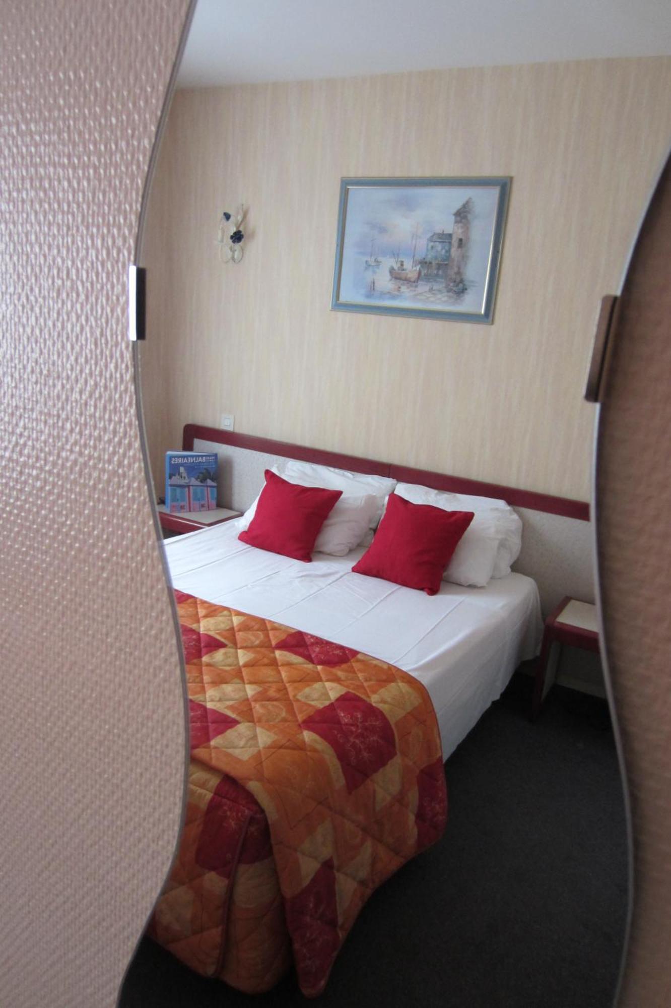 Hotel Sables D'O Et Son Restaurant Le 16 Bis Les Sables-dʼOlonne Eksteriør billede
